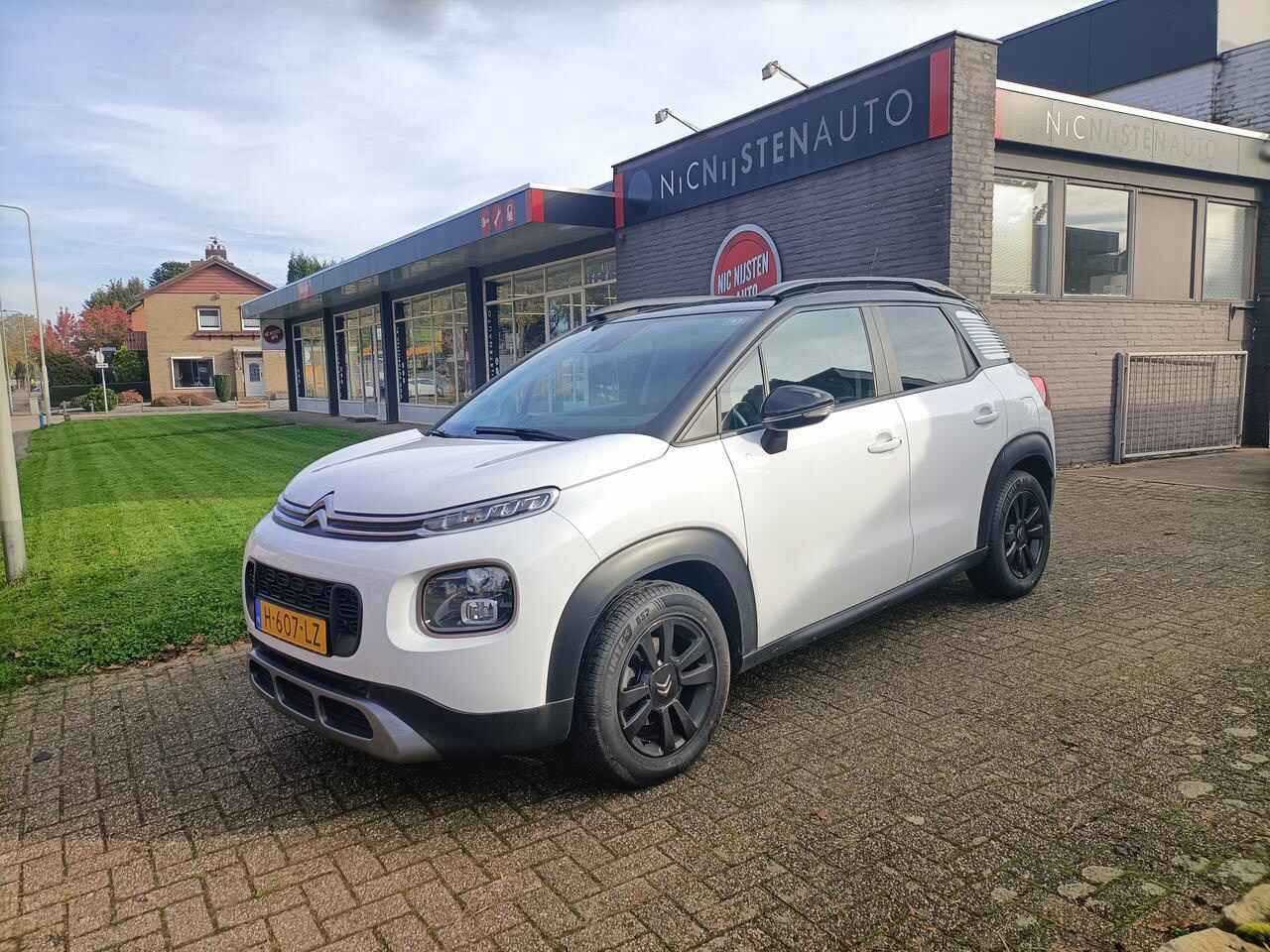 Citroën C3 Aircross - 1.2 PureTech S&S Origins 1.2 PureTech S&S Origins, Navi,Cruise,DAB - AutoWereld.nl