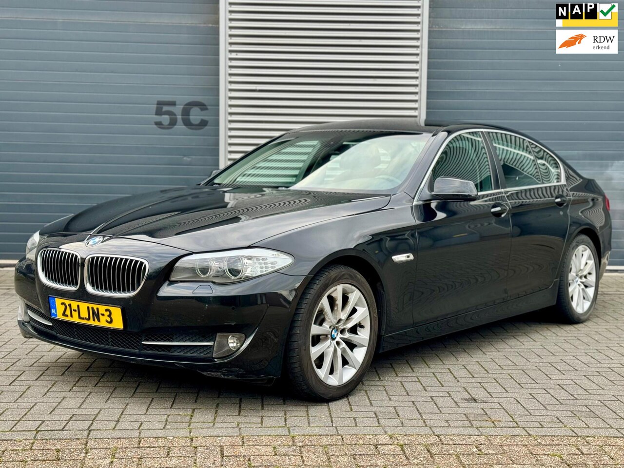 BMW 5-serie - 523i High Executive Xenon/Leder/Memory - AutoWereld.nl