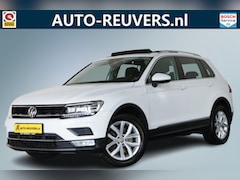 Volkswagen Tiguan - 2.0 TSI 4Motion Highline / DSG / Panoramadak / ACC / LED / Keyless