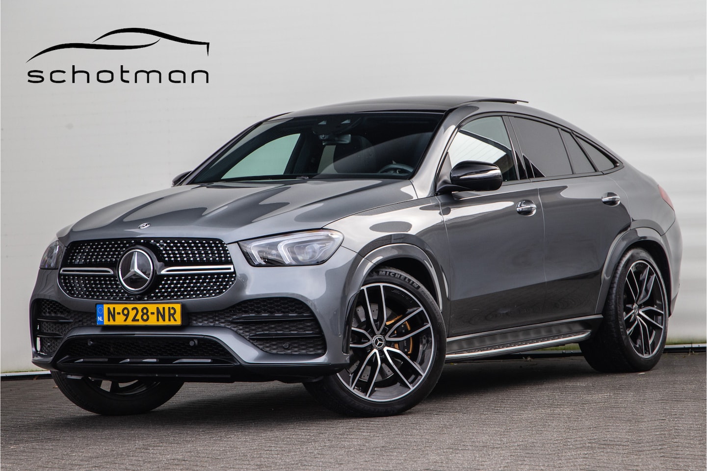 Mercedes-Benz GLE-Klasse Coupé - 400 d 4MATIC AMG Premium Plus, Pano, Head-up, Luchtvering, Burmester - AutoWereld.nl