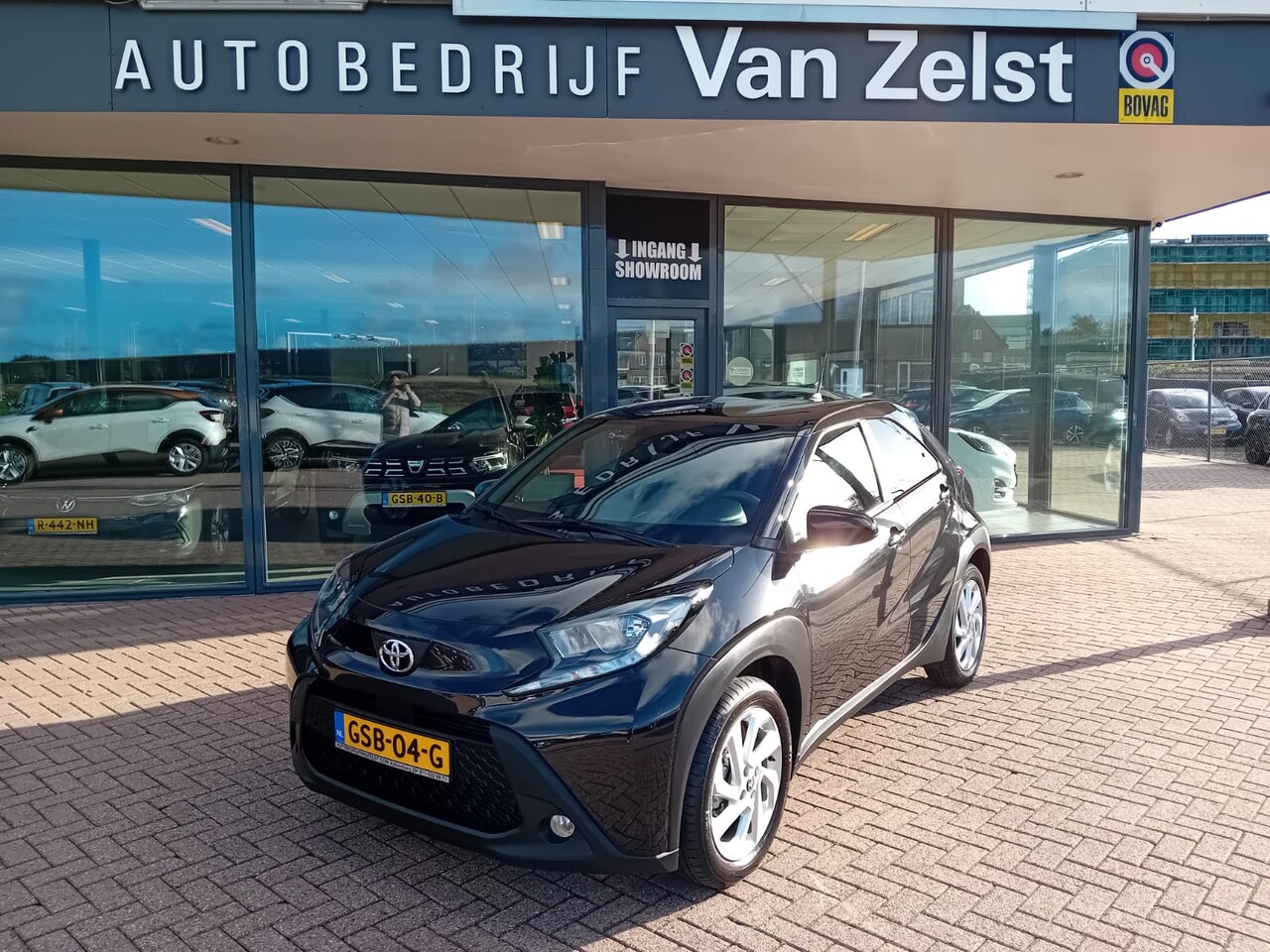 Toyota Aygo X - 1.0 VVT-i S-CVT Automaat, Airco(automatisch), Carplay/Android auto, Camera, Cruise control - AutoWereld.nl