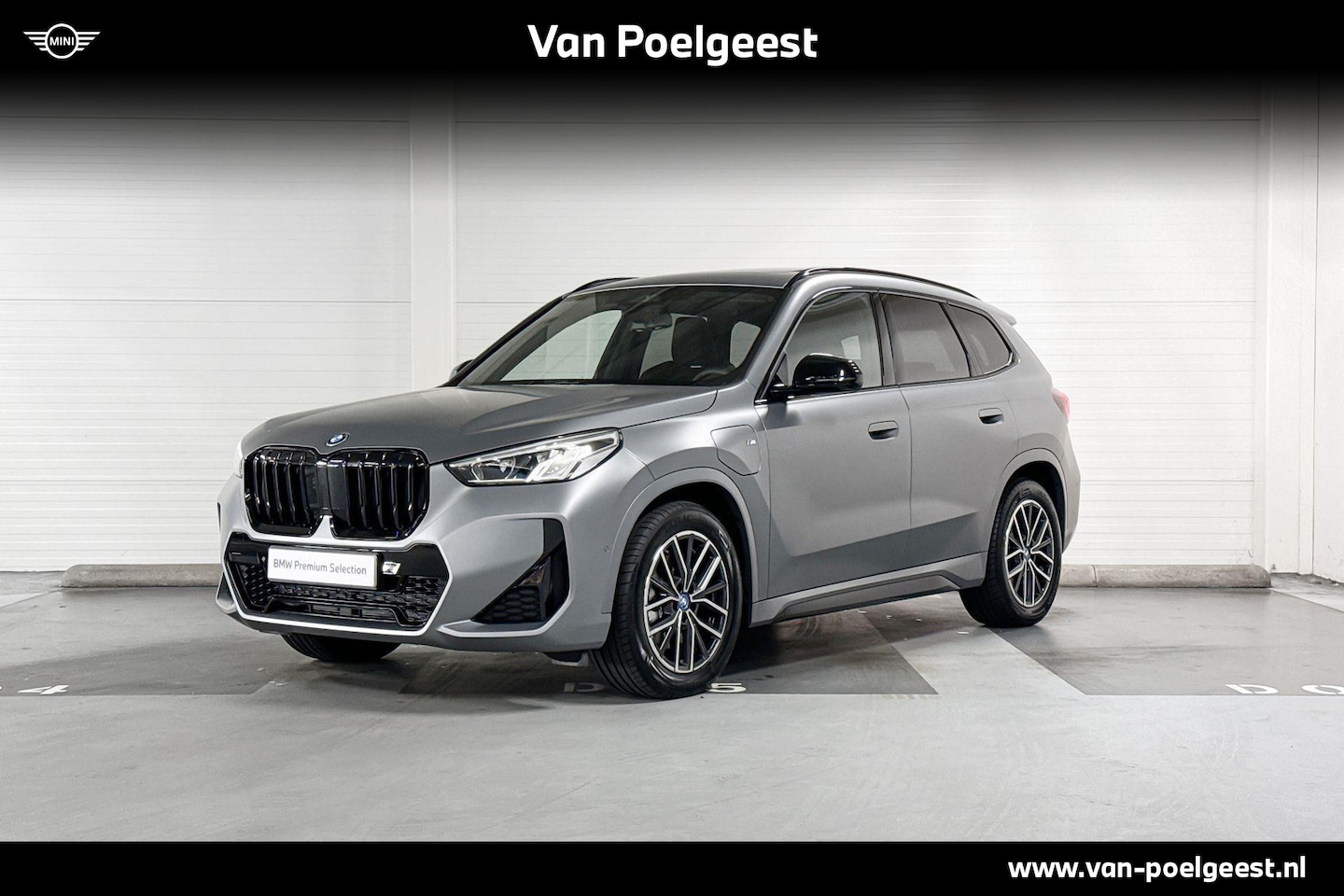 BMW X1 - xDrive30e M-Sport | Travel Pack | Panoramadak | Selections - AutoWereld.nl