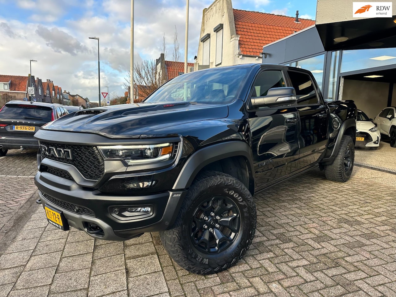 Dodge Ram 1500 - 6.2 V8 4x4 Crew Cab TRX|Pano|Head-Up|Vol Optie's - AutoWereld.nl