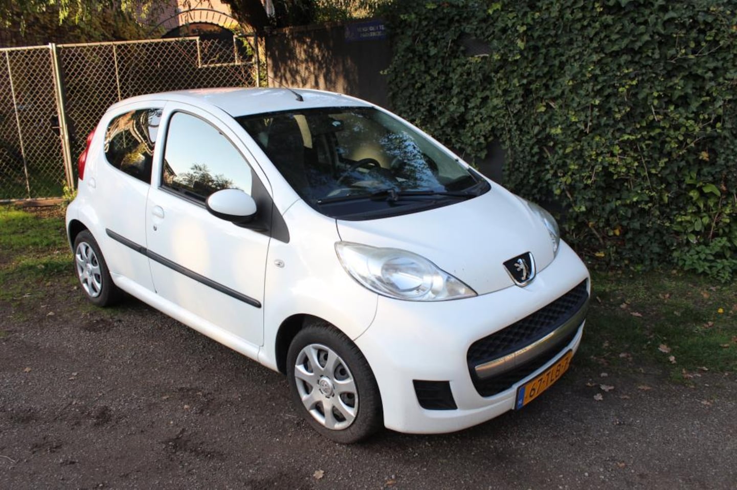 Peugeot 107 - Technisch goede auto *Andere motor met lage kilometerstand - AutoWereld.nl