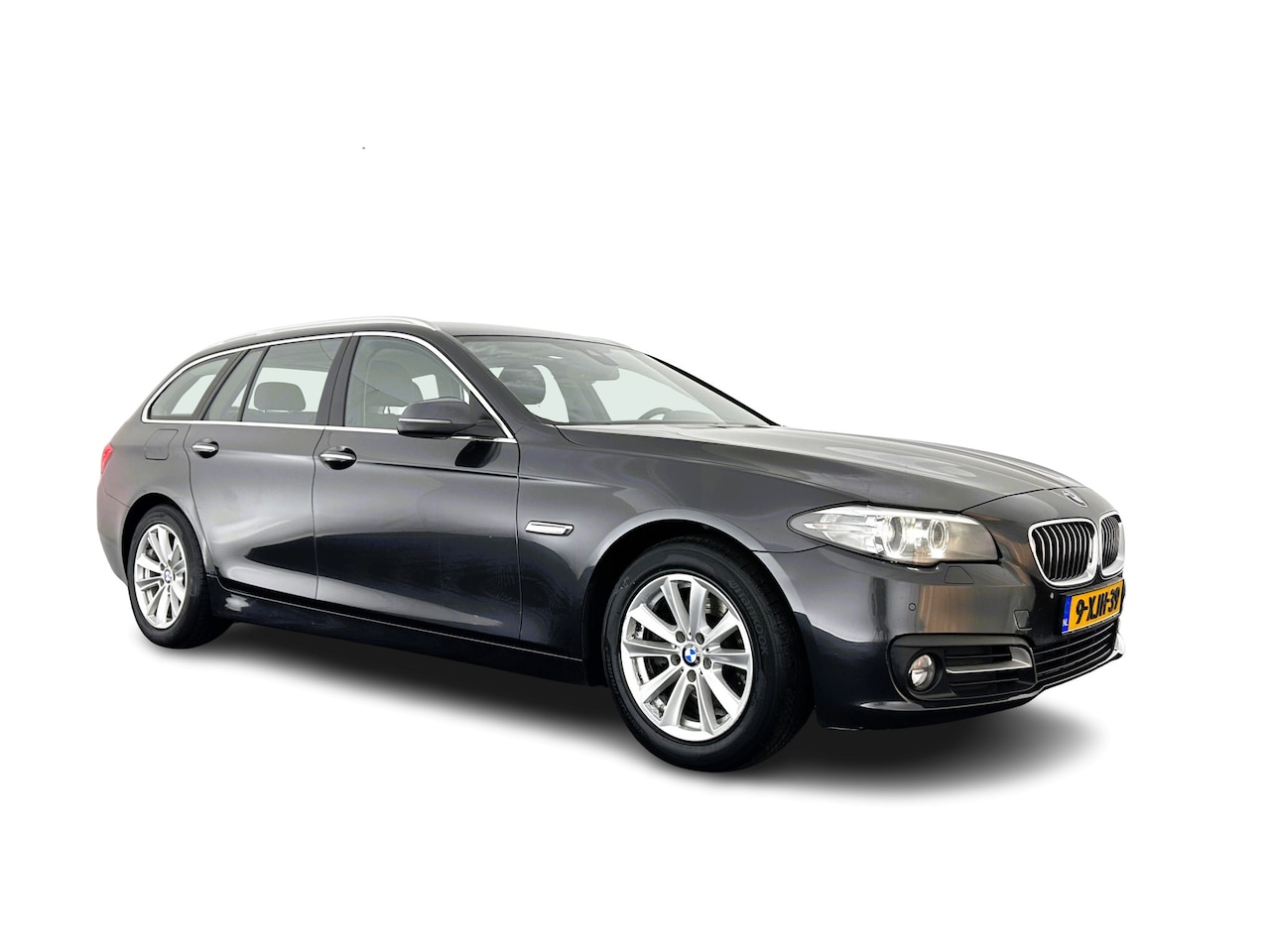 BMW 5-serie Touring - 518d Executive Aut. *NAVI-FULLMAP | XENON | COMFORT-SEATS | 17''ALU | TOWBAR | ECC | PDC | - AutoWereld.nl