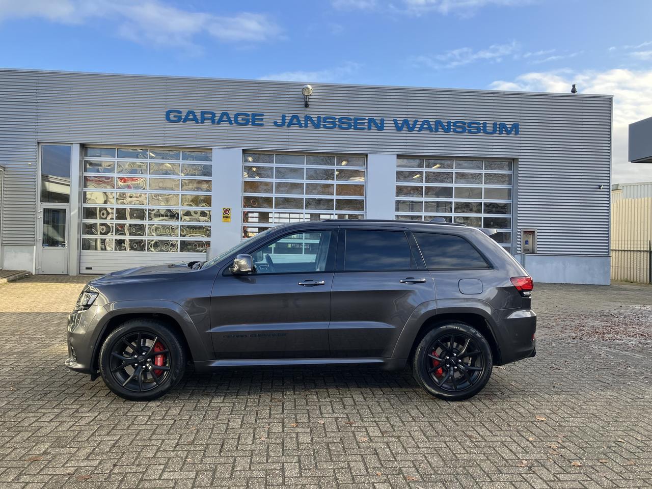 Jeep Grand Cherokee - SRT 6.40 SRT8 GRIJS KENTEKEN - AutoWereld.nl