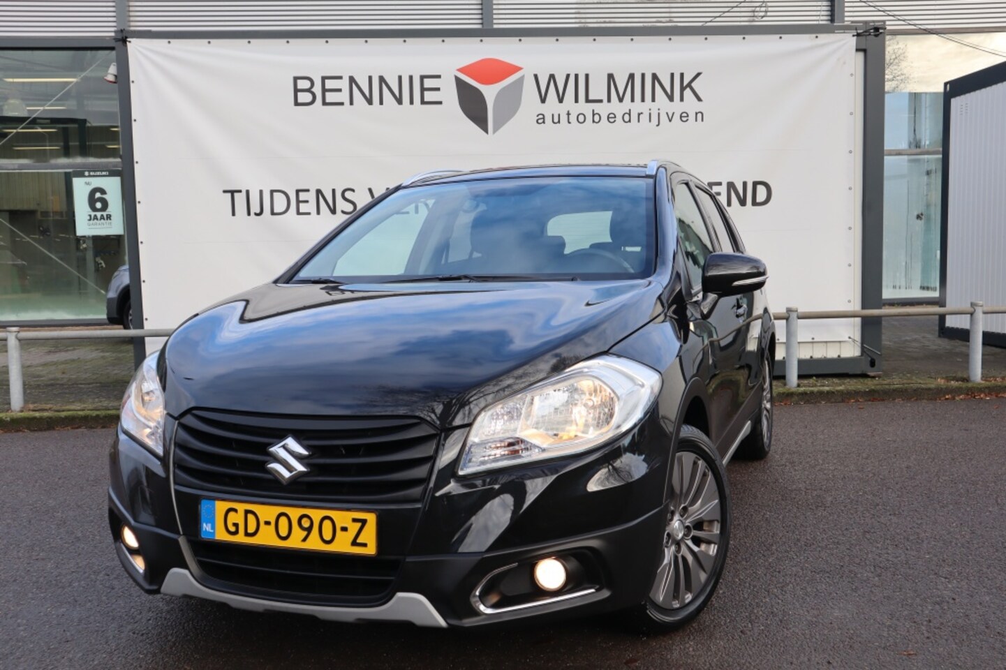 Suzuki SX4 S-Cross - 1.6 Exclusive Trekhaak/PanoDak/Keyless - AutoWereld.nl