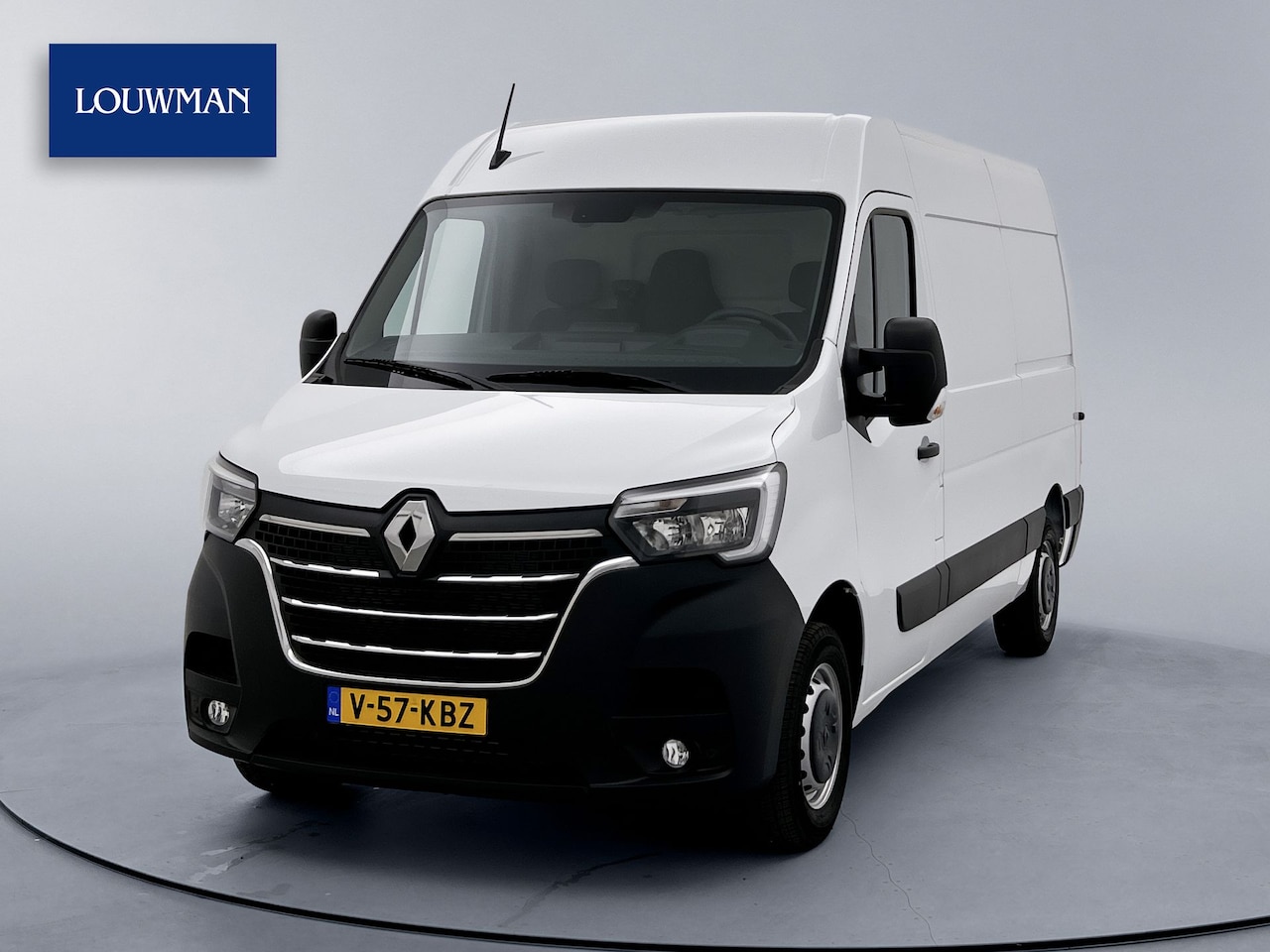 Renault Master - T35 2.3 dCi 135 L2H2 Navigatie Achteruitrijcamera Cruise Control Bluetooth - AutoWereld.nl