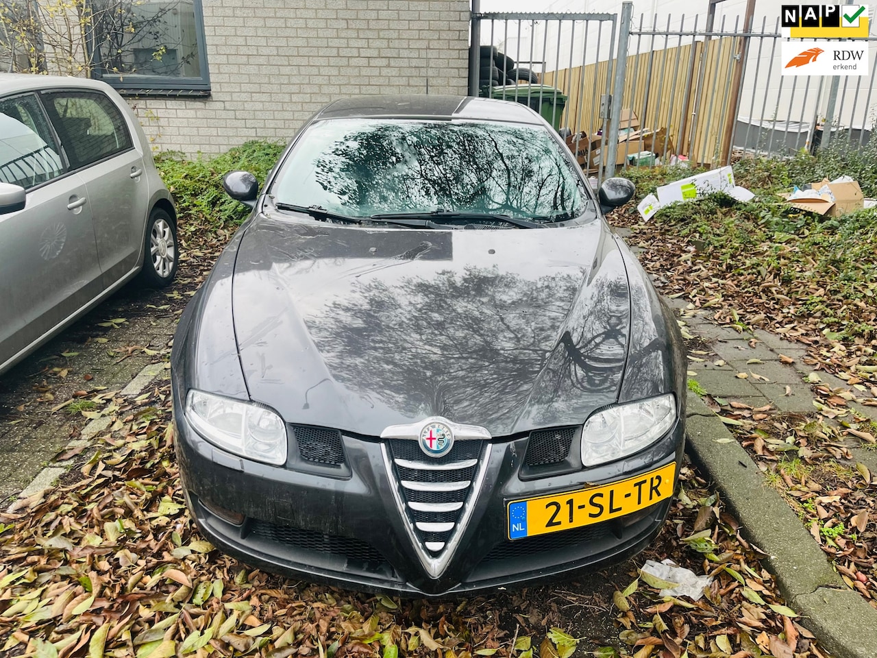 Alfa Romeo GT - 2.0 JTS Distinctive Selespeed 2.0 JTS Distinctive Selespeed - AutoWereld.nl