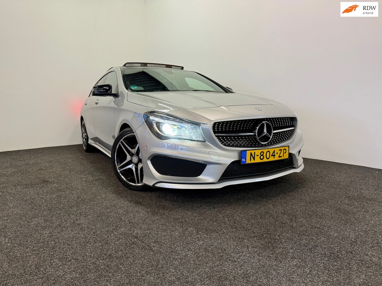 Mercedes-Benz CLA-klasse Shooting Brake - 200 | Automaat | Full option | PANO | 5DRS - AutoWereld.nl