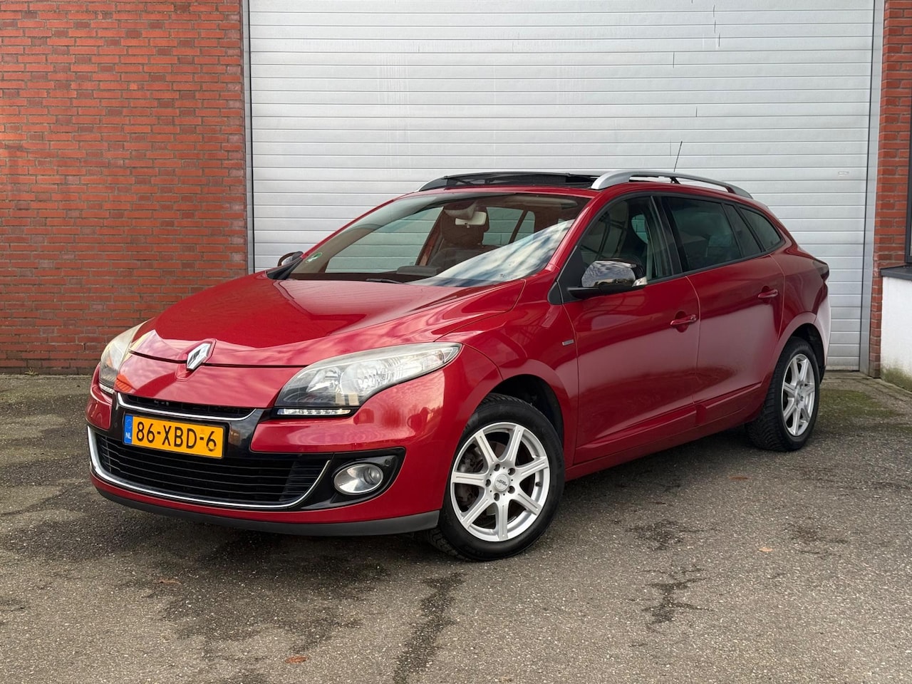 Renault Mégane Estate - 1.5 dCi Bose | PANO | NAVI | NAP - AutoWereld.nl