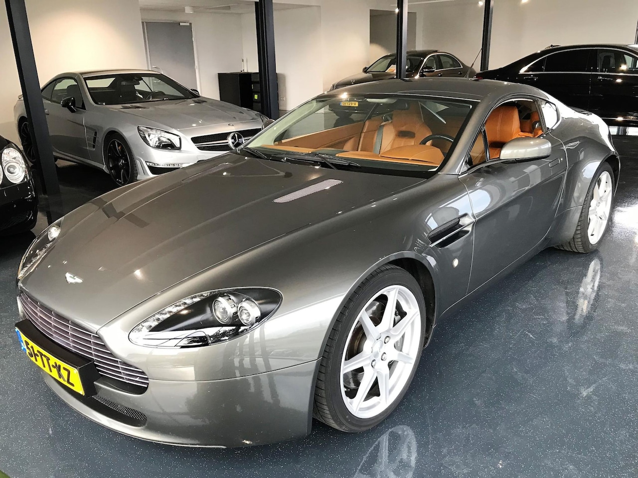 Aston Martin V8 Vantage - 4.3 V8 4.3 V8 - AutoWereld.nl