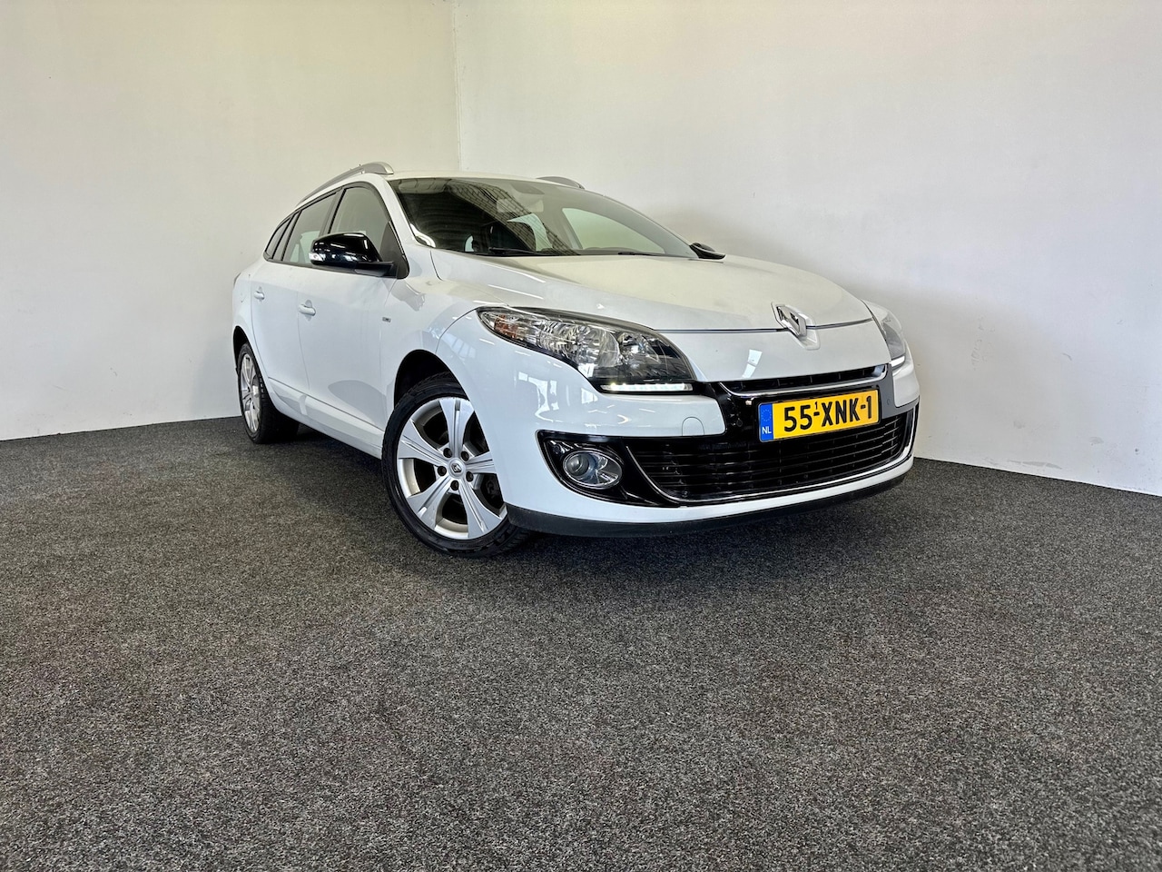 Renault Mégane Estate - | Clima | Park. camera | PDC | NAVI | Keyless - AutoWereld.nl