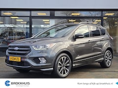 Ford Kuga - 1.5EB 182PK ST-LINE AUTOMAAT | TREKHAAK | ELEKTR KLEP | WINTERPACK | XENON | DEALER OH |