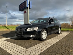 Volvo V70 - T5 Nordic+ Park.Verw. ACC CNG Trekhaak RTI Automaat