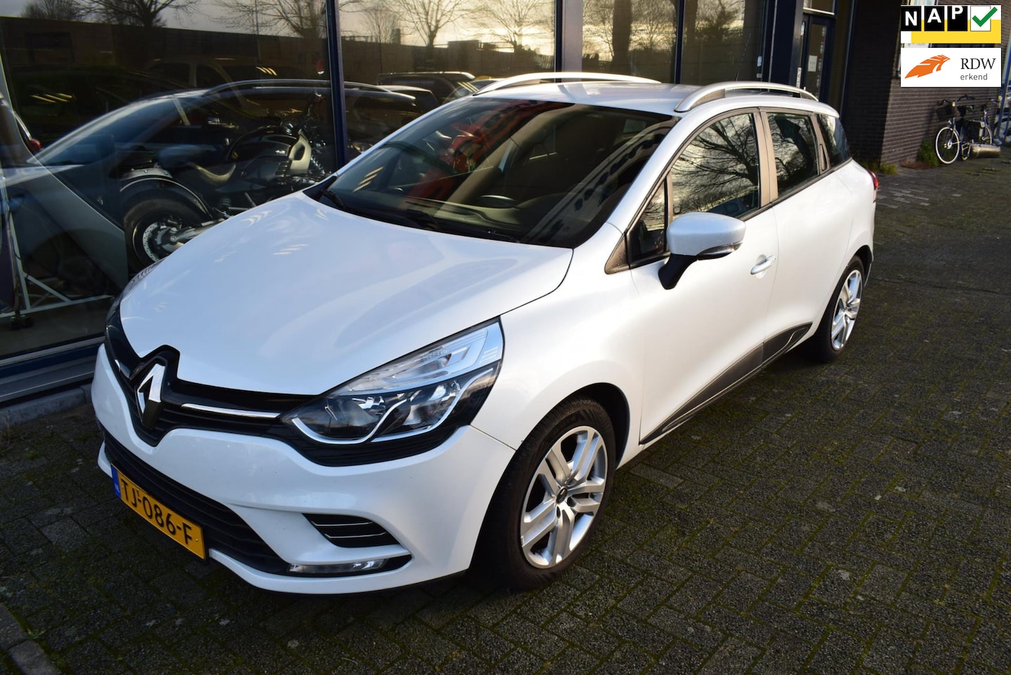 Renault Clio Estate - 0.9 TCe Zen 0.9 TCe Zen - AutoWereld.nl