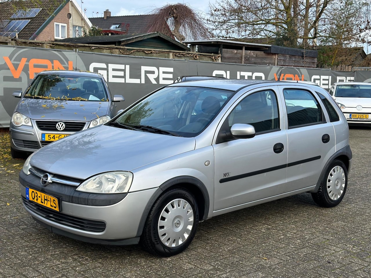 Opel Corsa - 1.2-16V Njoy 5DR*APK*NAP*4x All season banden - AutoWereld.nl