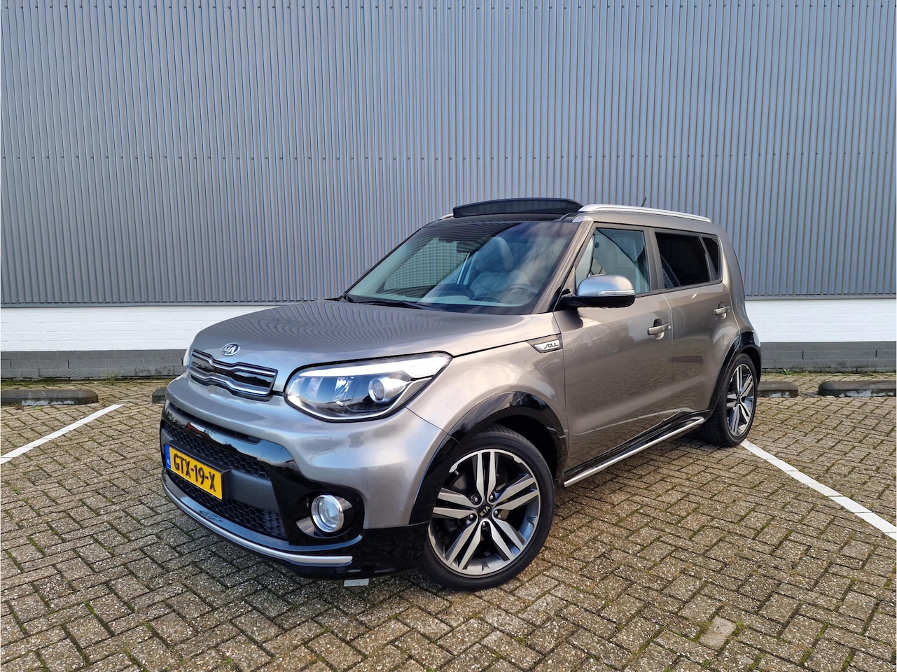 Kia Soul - Panodak Verwarmd/Gekoeld Leder Navi Camera PDC - AutoWereld.nl