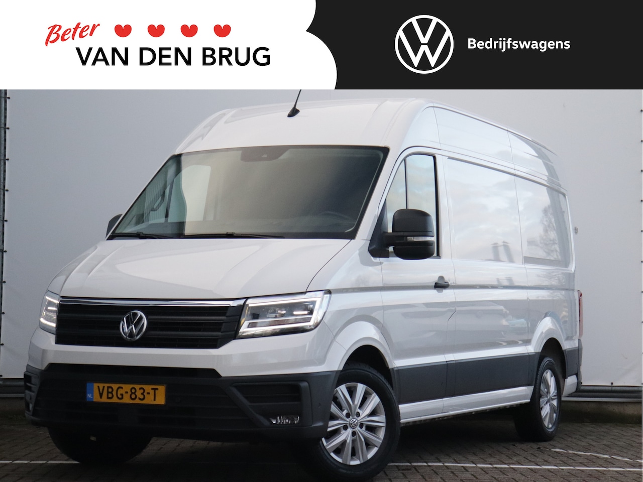 Volkswagen Crafter - 35 2.0 TDI 177pk L3H2 Automaat | Navigatie | Camera | Trekhaak | LED | LM Velgen 17"| - AutoWereld.nl