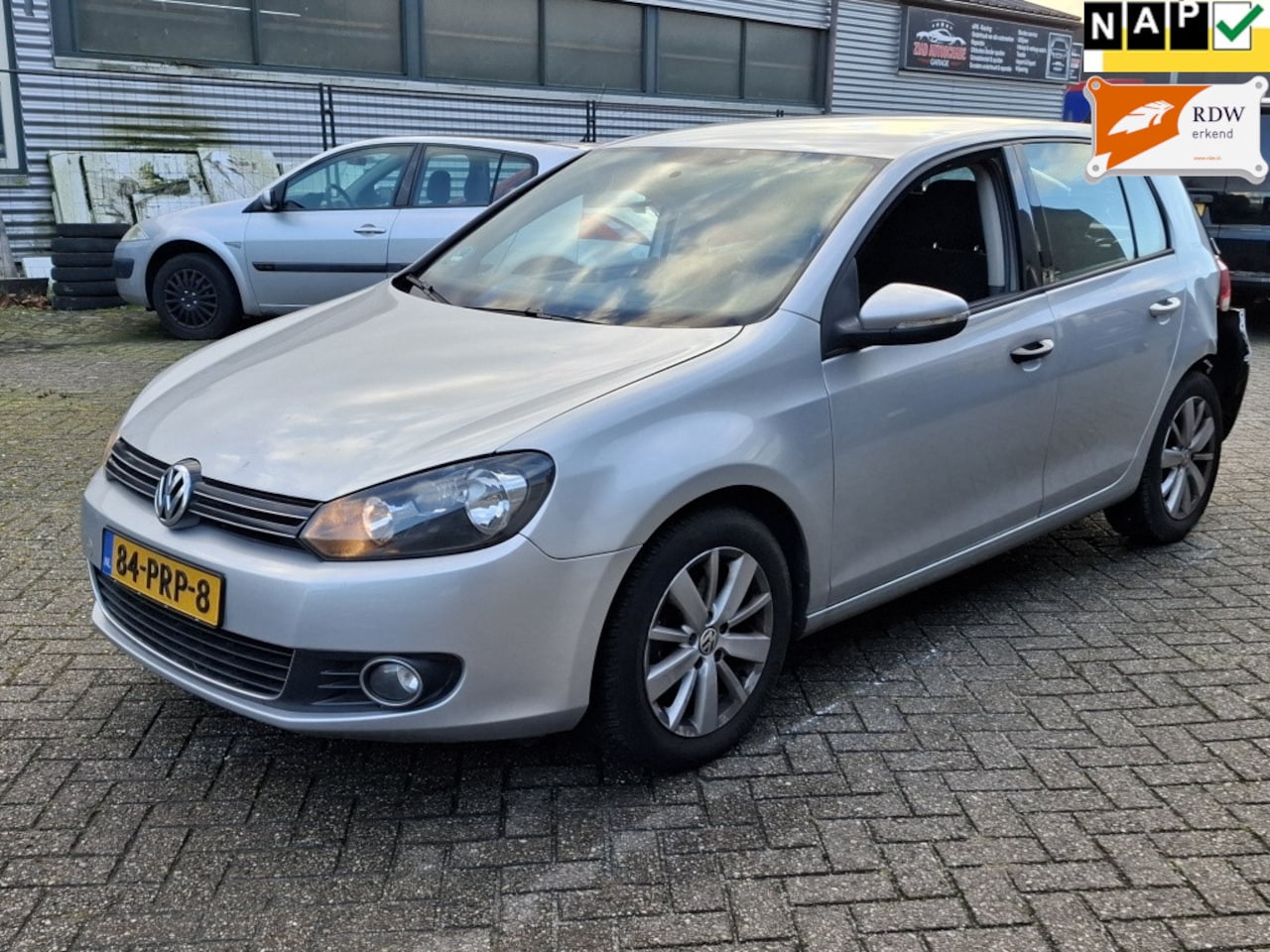 Volkswagen Golf - 1.2 TSI 5-Drs TourII BlueM Schadevoertuig - AutoWereld.nl