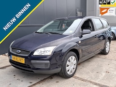 Ford Focus Wagon - 1.6-16V Trend Airco Nieuwe APK