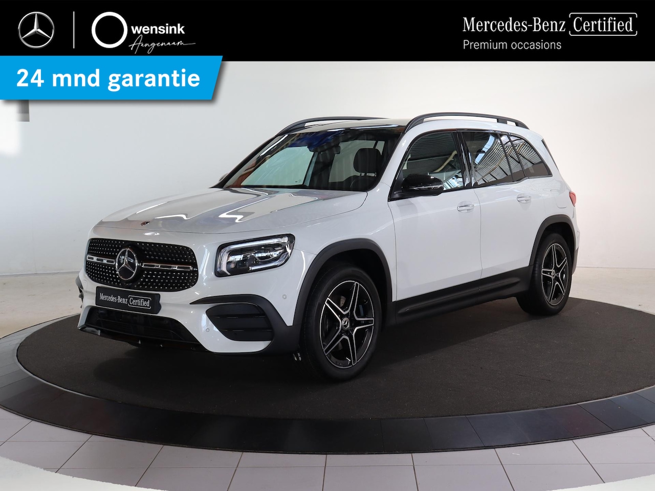 Mercedes-Benz GLB - 200 Premium Plus | AMG | Trekhaak | Night | Sfeerverlichting | Widescreen | Stoelverwarmin - AutoWereld.nl