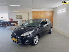 Ford Fiesta - 1.4 Titanium Apk Nieuw, Airco, E-Ramen, Lm velgen, Key & Go, N.A.P, 2 Sleutels + Boekjes,