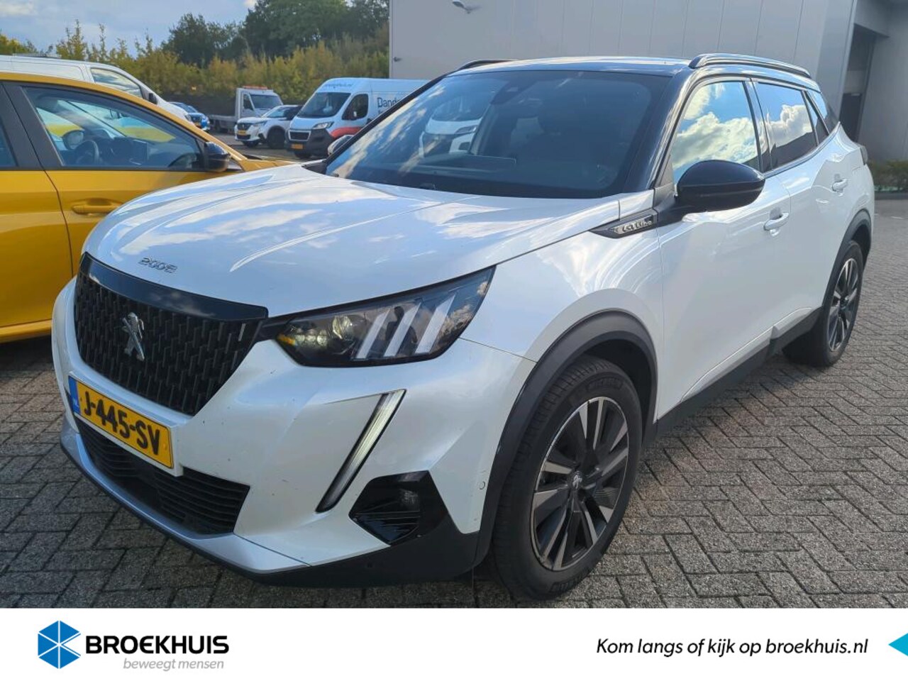 Peugeot 2008 - 1.2 PureTech GT-Line 130pk | Navigatie | Camera | Carplay - AutoWereld.nl