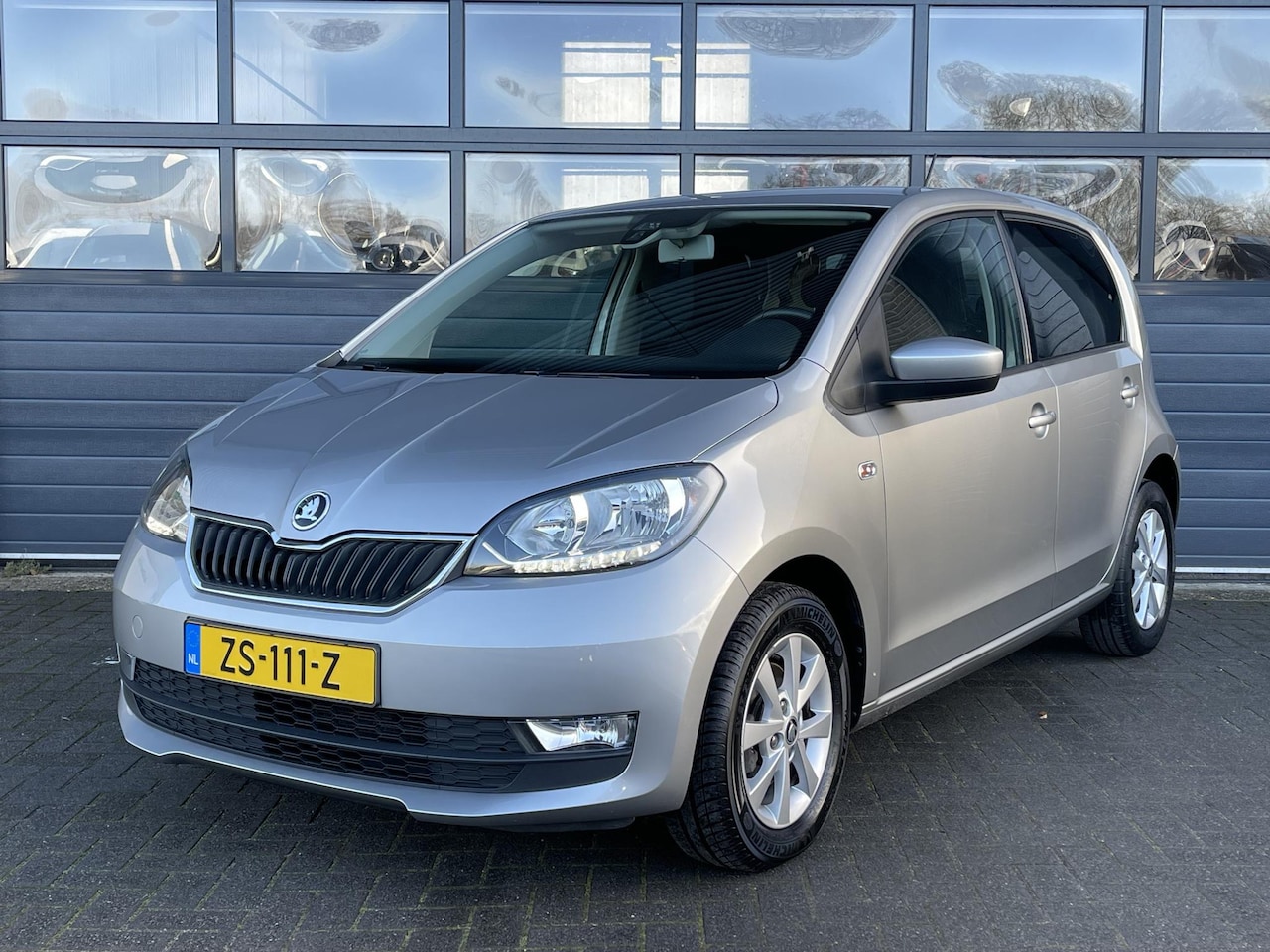 Skoda Citigo - 1.0 GREENTECH STYLE I AUTOMAAT I 5-DEURS I AIRCONDITIONING I LICHT METALEN VELGEN - AutoWereld.nl