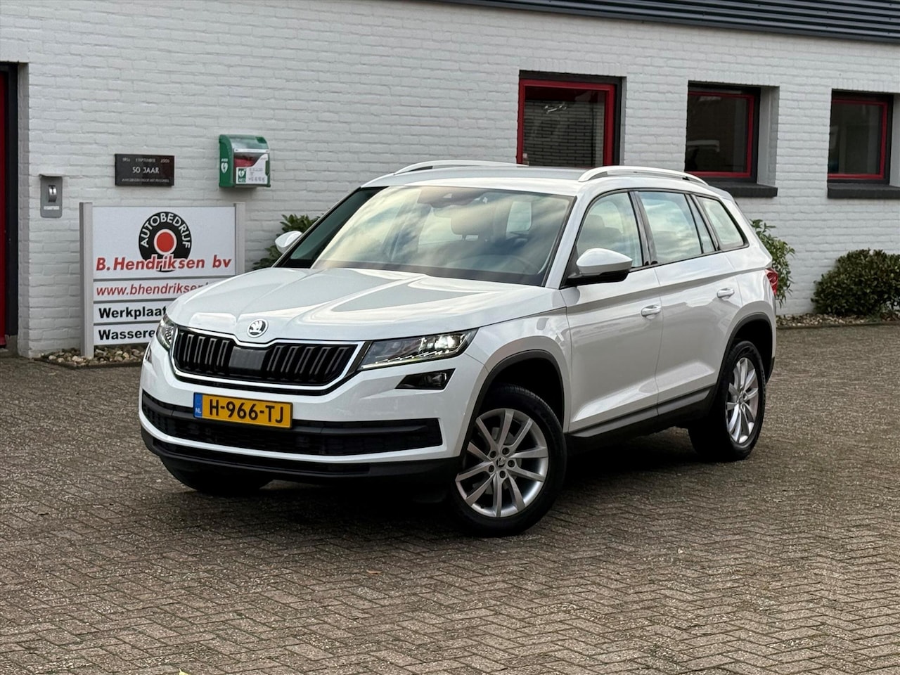 Skoda Kodiaq - 1.5 TSI Greentech ACT 150pk DSG-7 Business Edition/ Canton sound/ Trekhaak/ Apple Carplay/ - AutoWereld.nl