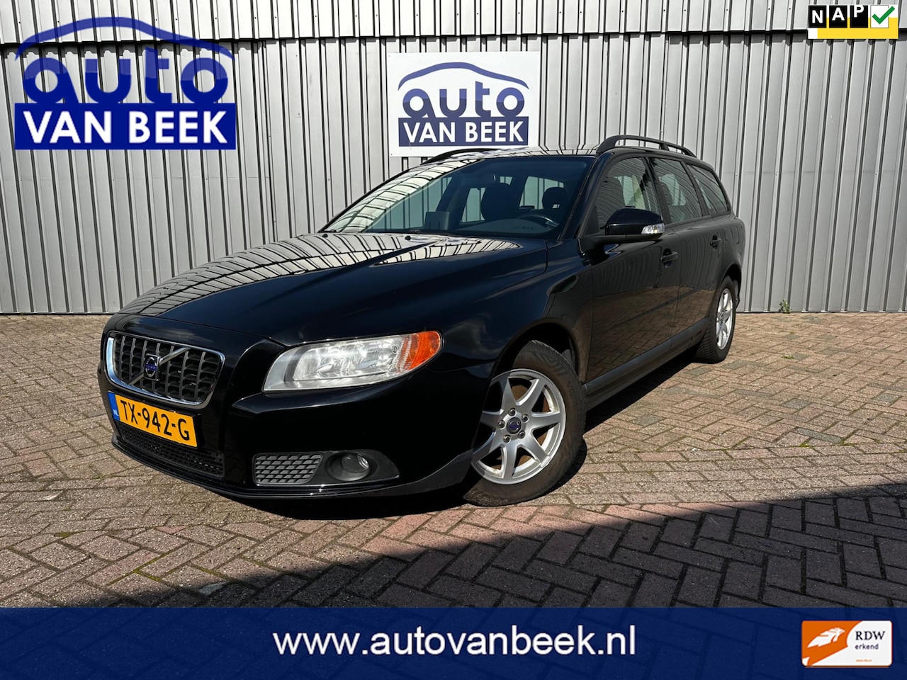 Volvo V70 - 2.0|Cruise|Nav|Trekhaak - AutoWereld.nl