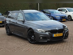 BMW 3-serie Touring - 320i Edition M Sport Shadow High Exe / Panoramadak / Leder / 19'' / Navigatie / Parkeerhul