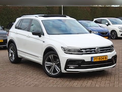 Volkswagen Tiguan - 1.4 TSI ACT Highline R-line / Trekhaak / Panoramadak / 360Camera / Keyless / 19'' / Virtua