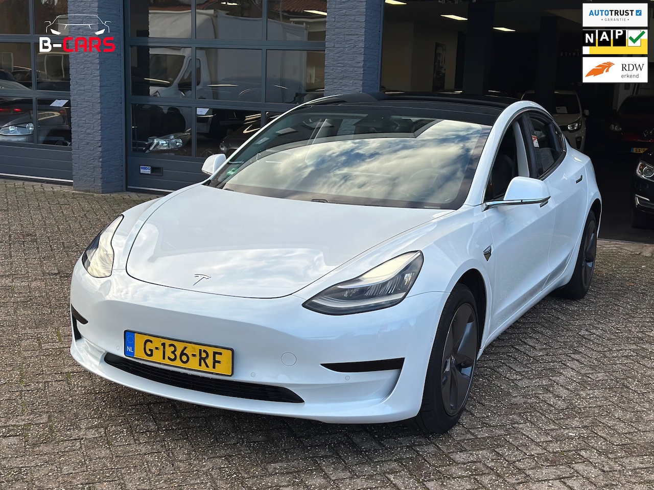 Tesla Model 3 - Standard RWD Plus 60 kWh PANO|LEER|360C|AUTOPILOT||NAP!! - AutoWereld.nl