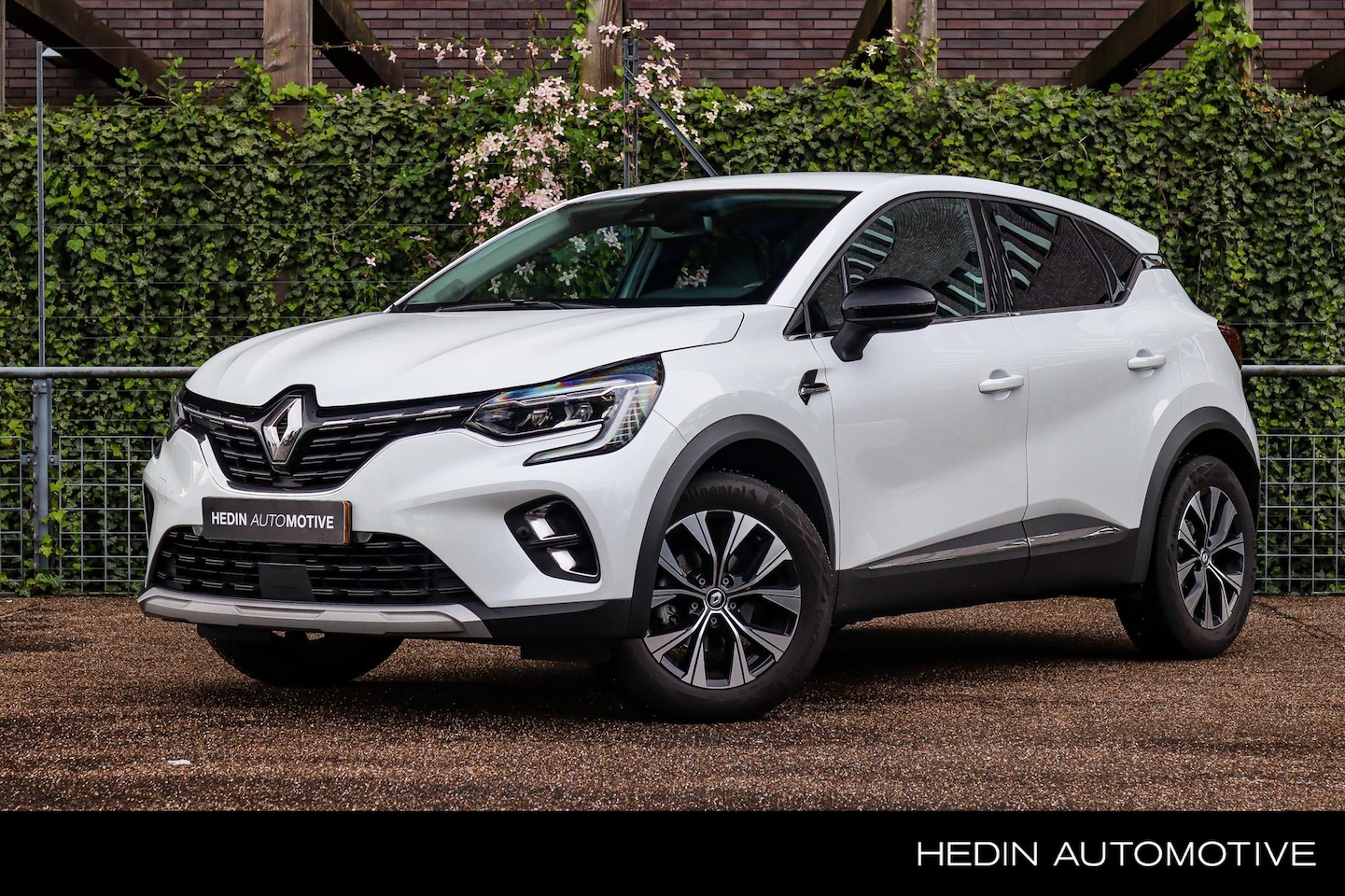 Renault Captur - Mild Hybrid 160 Automaat Techno | LED | Sfeerverlichting | Climate Control | Camera | Park - AutoWereld.nl