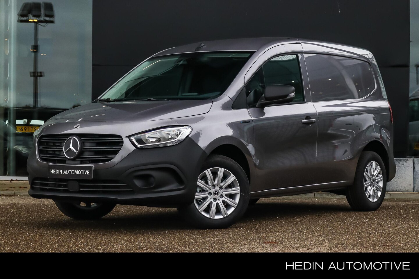 Mercedes-Benz eCitan - L1 Pro | Parkeerpakket Achter | Winterpakket | Dynamisch Exterieur Pakket - AutoWereld.nl