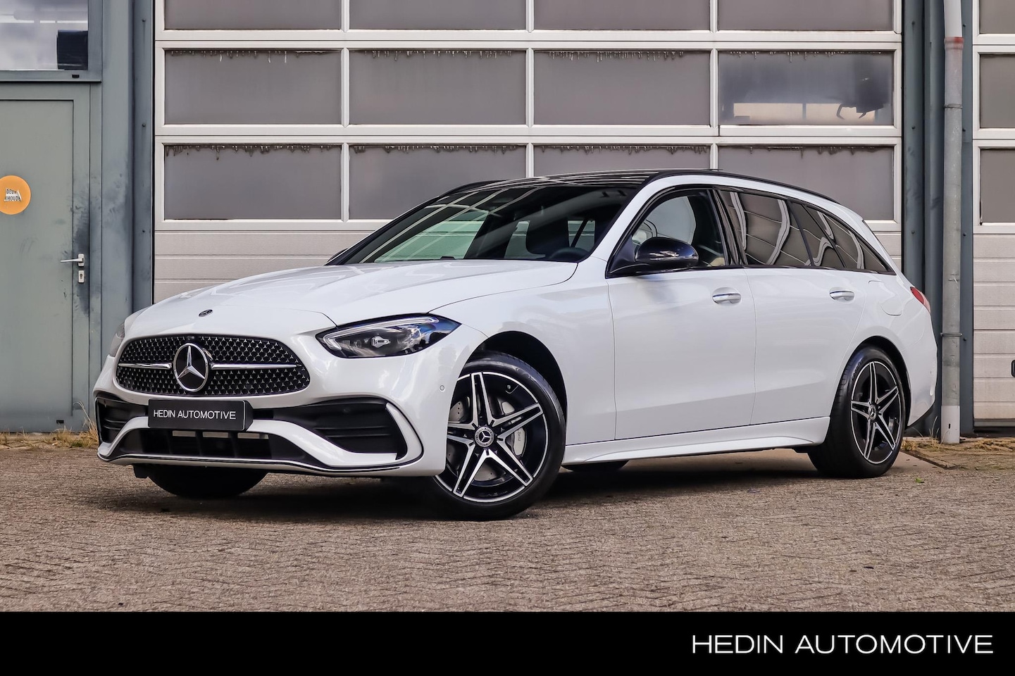 Mercedes-Benz C-klasse Estate - C 300e Automaat AMG Line | Premium Pakket | Nightpakket | Panoramadak - AutoWereld.nl