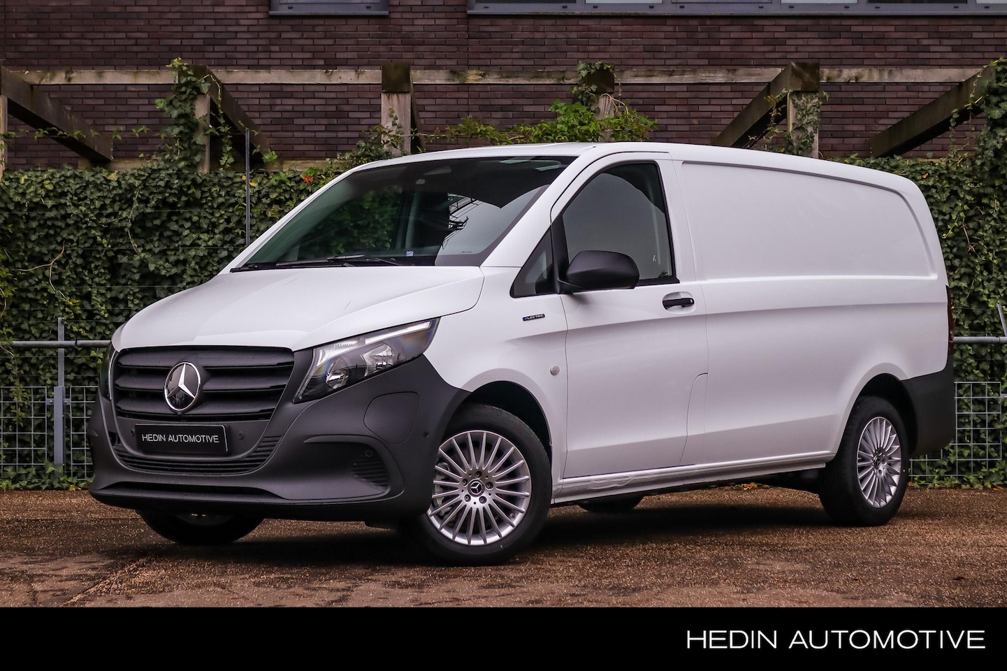 Mercedes-Benz eVito - 112 L2 | Smartphone Integratie Pakket | Parkeerpakket met achteruitrijcamera - AutoWereld.nl