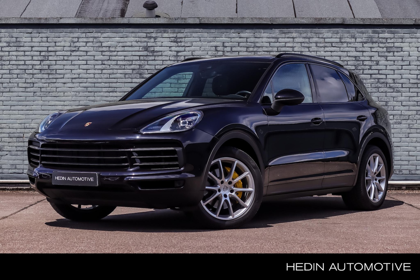 Porsche Cayenne - 3.0 E-Hybrid | Luchtvering | Panoramadak | Trekhaak | Lederen Interieurdelen | Comfortlede - AutoWereld.nl