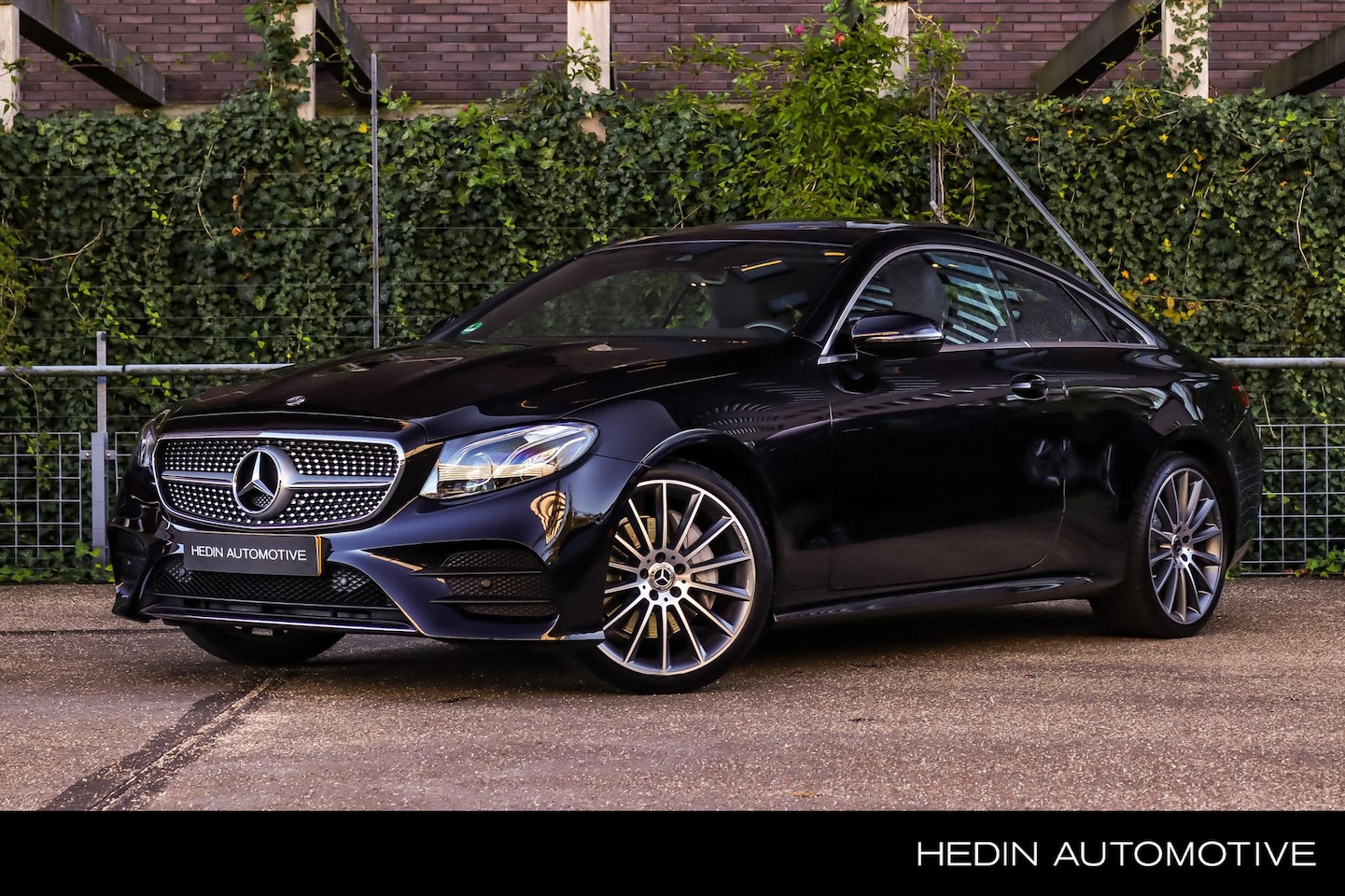 Mercedes-Benz E-klasse Coupé - E 200 Automaat AMG Line | Premium Pakket | Panoramadak | Comand Online | Burmester Audio | - AutoWereld.nl