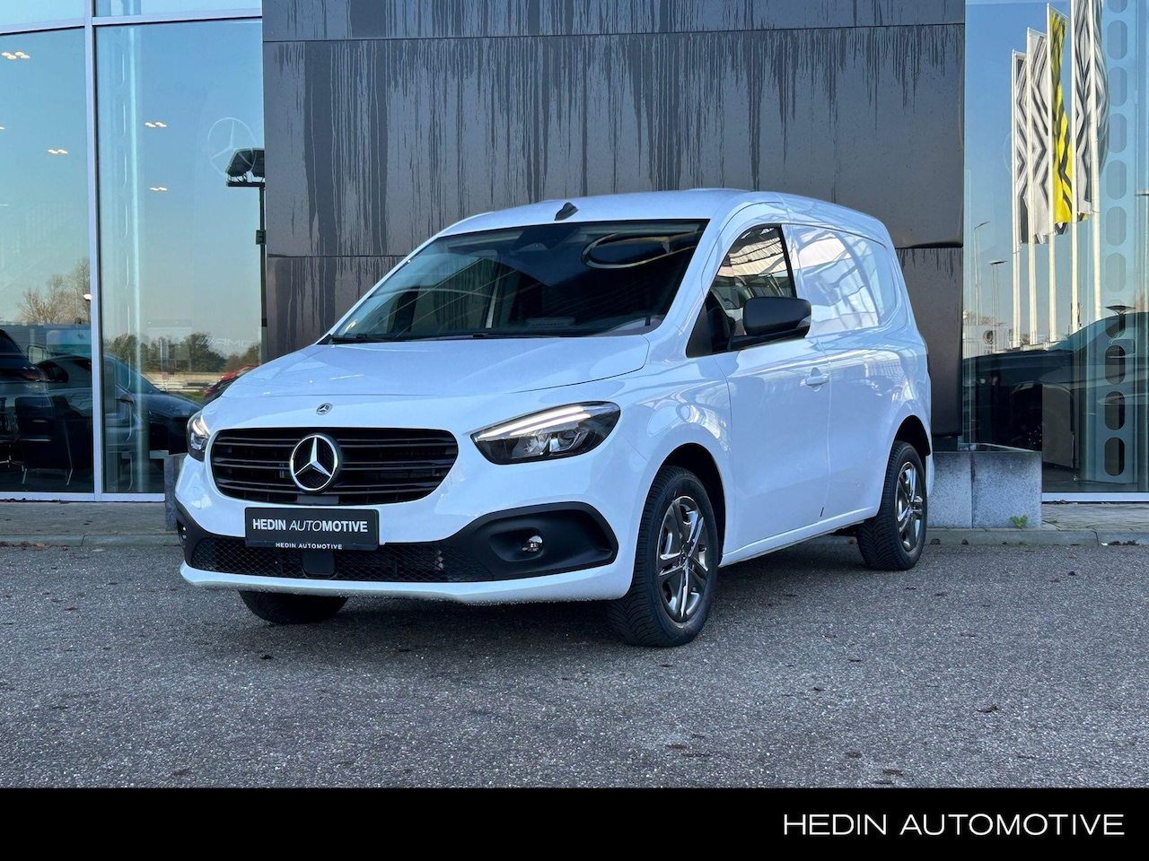 Mercedes-Benz Citan - 112 L1 Automaat Pro | Lichtpakket | Stoelverwarming - AutoWereld.nl