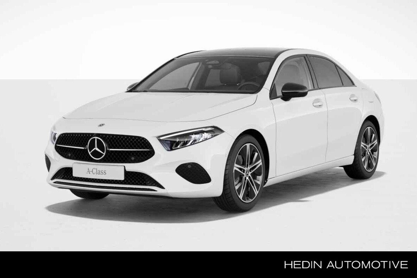 Mercedes-Benz A-klasse - A 180 Limousine Star Edition Luxury Line | Nightpakket | Panoramadak - AutoWereld.nl