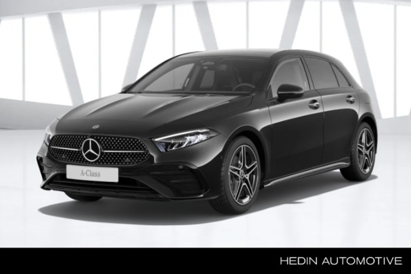 Mercedes-Benz A-klasse - A 180 Automaat Star Edition AMG Line | Night Pakket | Panoramadak - AutoWereld.nl