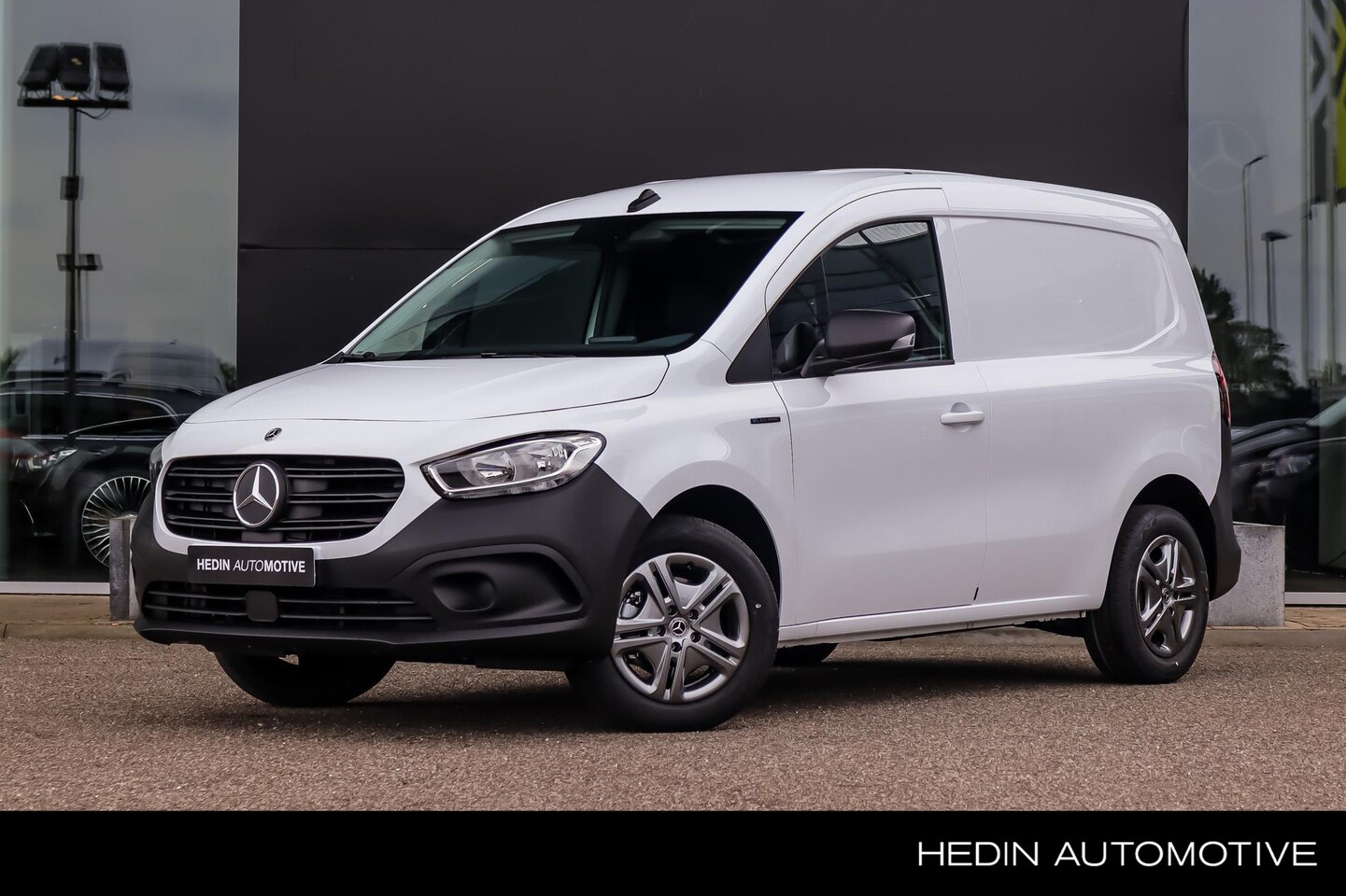 Mercedes-Benz eCitan - L1 Pro | Achteruitrijcamera | Zitcomfortpakket | Trekhaak - AutoWereld.nl