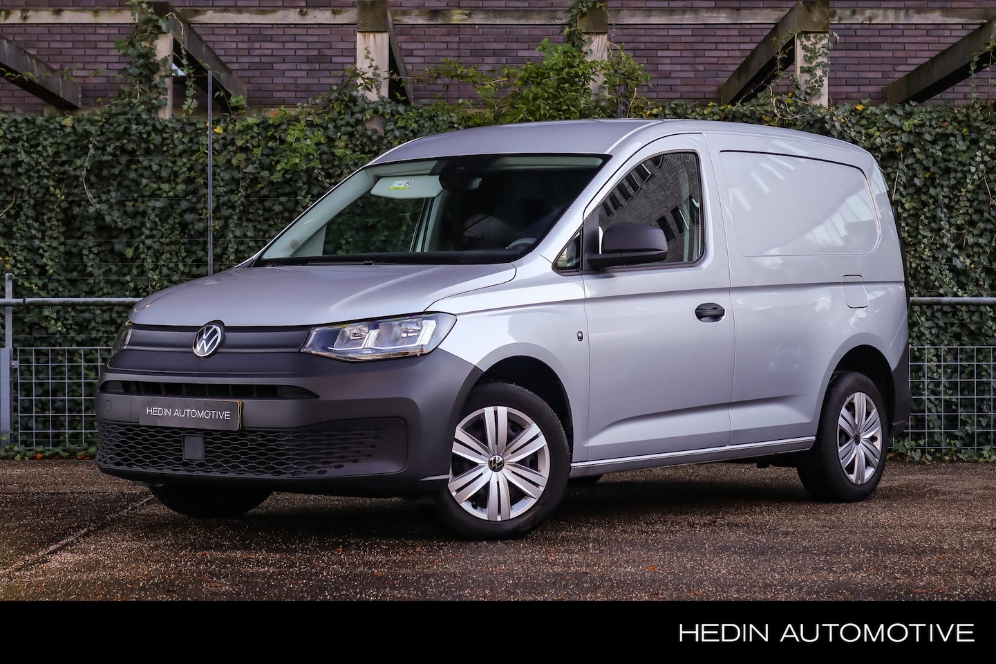 Volkswagen Caddy Cargo - 2.0 TDI Exclusive | Navigatie Pakket | Trekhaak | Airco - AutoWereld.nl