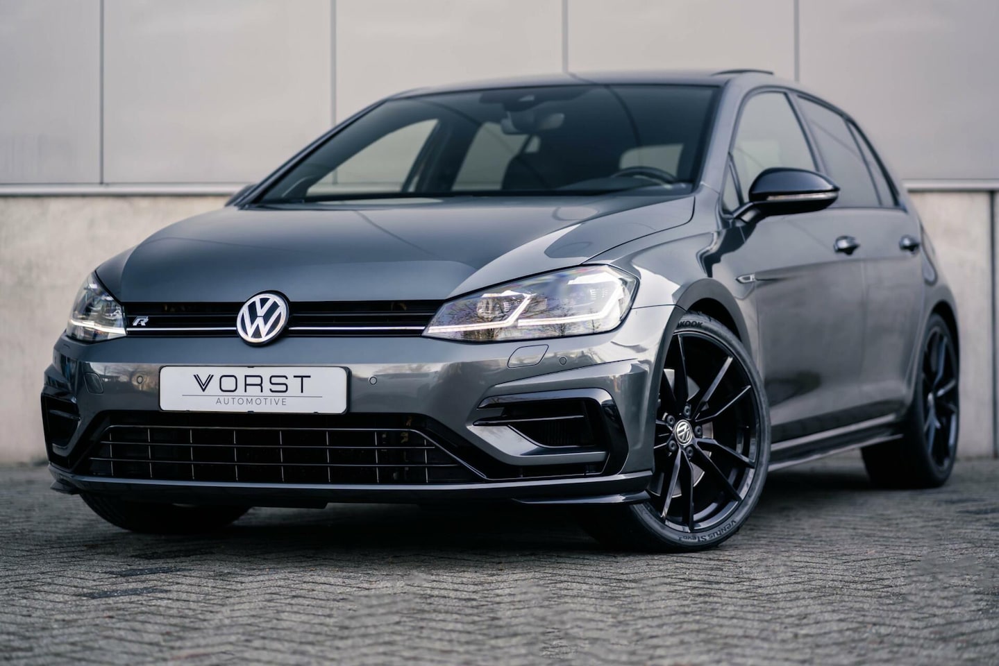 Volkswagen Golf - 2.0 TSI 4Motion R Pano Dynaudio Camera - AutoWereld.nl