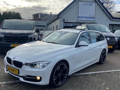 BMW 3-serie Touring - 320D SPORT PANO/CRUISE/NAV/XENON/PDC