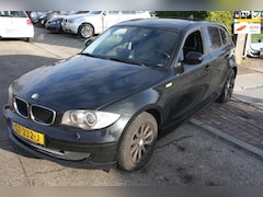 BMW 1-serie - 116i High Executive Motorschade