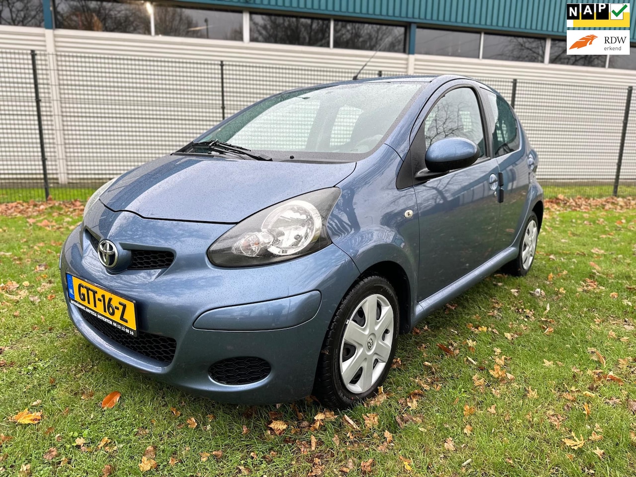 Toyota Aygo - 1.0-12V Access 1.0-12V Access - AutoWereld.nl