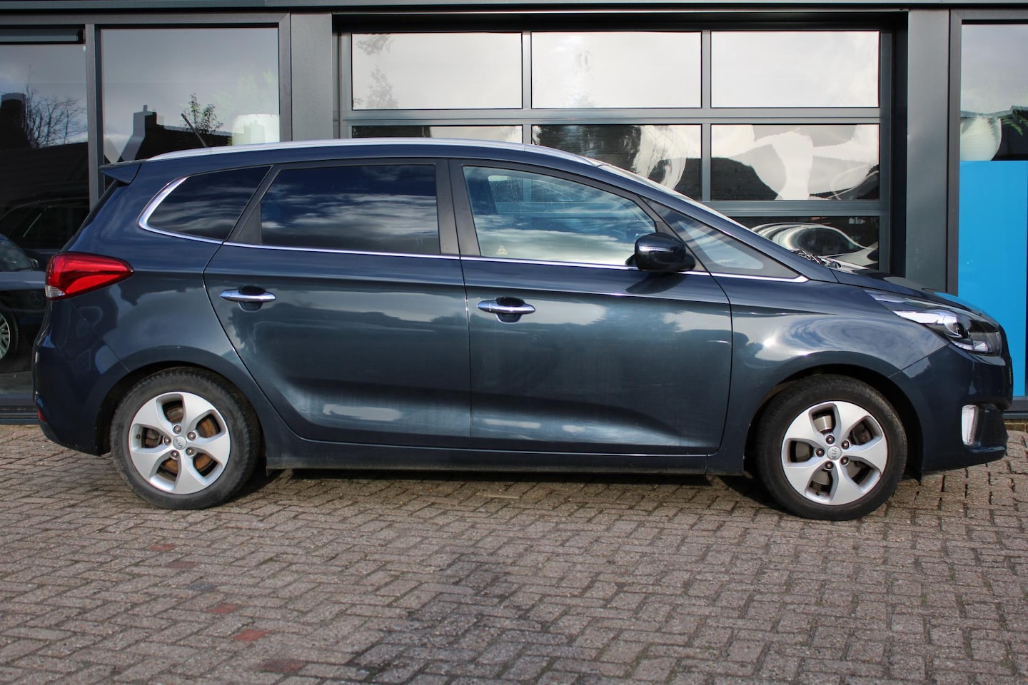 Kia Carens - 1.6 GDi Business Pack | 7-PERS | CAMERA | NAVI | PDC-A | CLIMA | TREKHAAK | LMV | CRUISE | - AutoWereld.nl